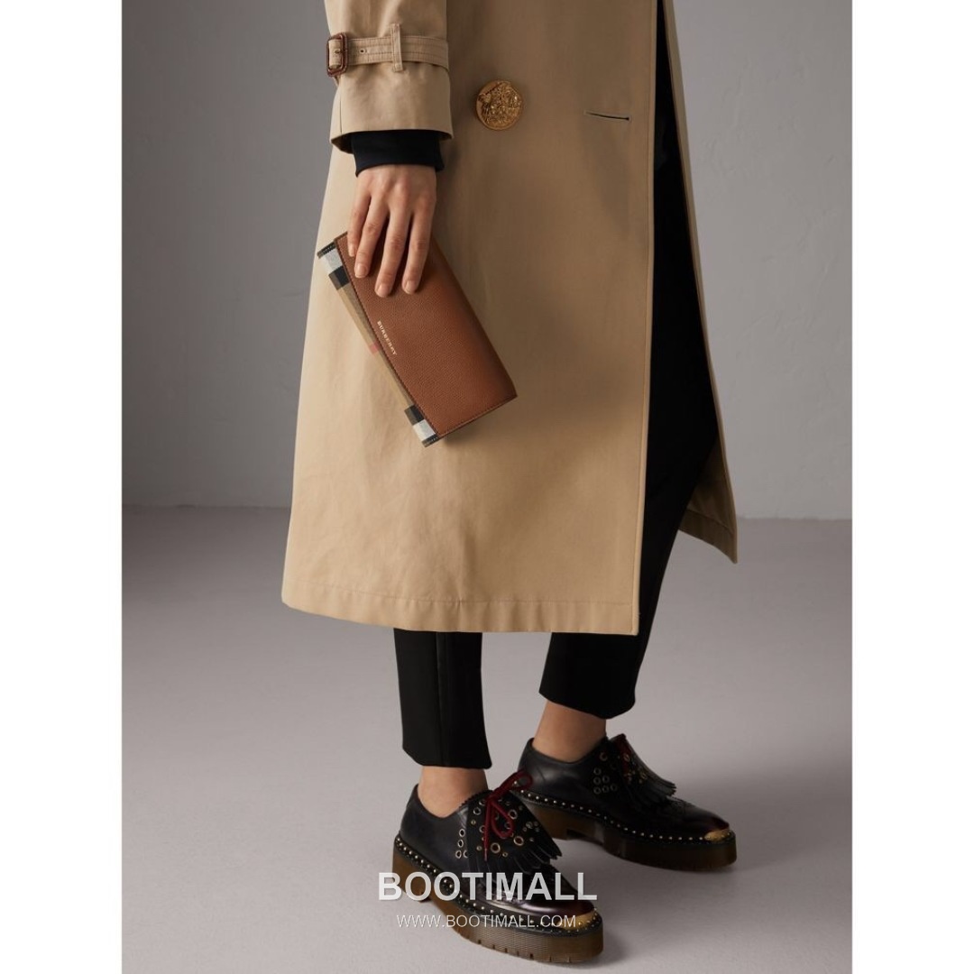 Burberry House Check Chain Wallet 250145 Canvas Beige 버버리 하우스 체크 체인 지갑 250145 캔버스 베이지 21cm 2