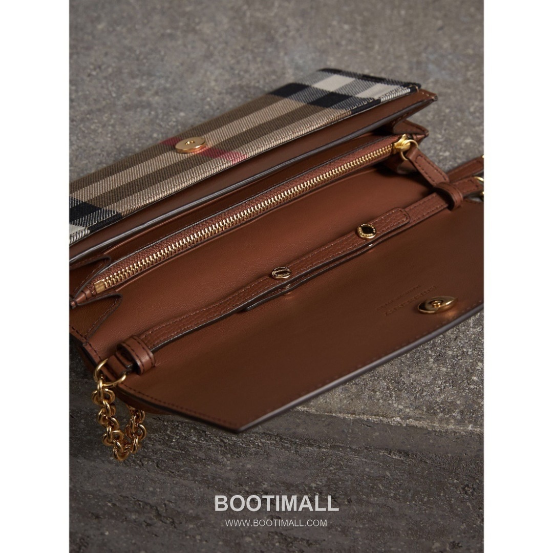Burberry House Check Chain Wallet 250145 Canvas Beige 버버리 하우스 체크 체인 지갑 250145 캔버스 베이지 21cm 6