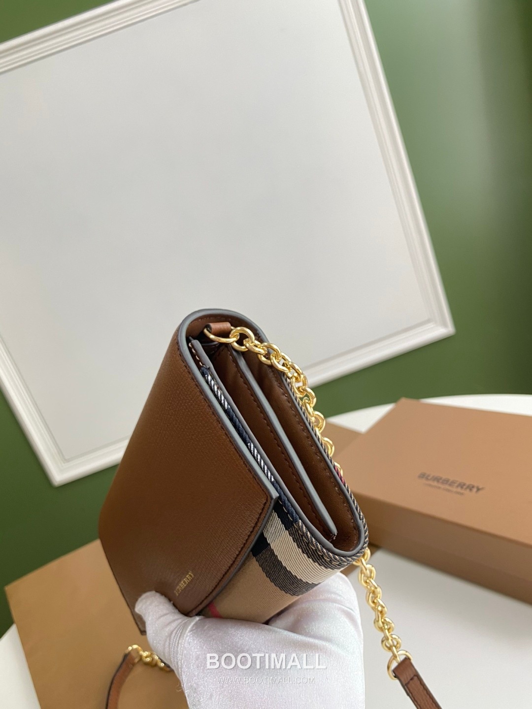Burberry House Check Chain Wallet 250145 Canvas Beige 버버리 하우스 체크 체인 지갑 250145 캔버스 베이지 21cm 15