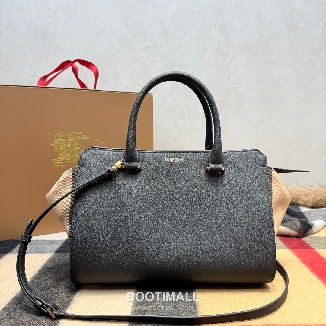 Burberry Classic Check Canvas 473170 Cotton Calfskin Trim Beige Top Handle Bag 버버리 클래식 체크 캔버스 473170 코튼 카프스킨 트리밍 베이지 탑핸들백 33cm 1