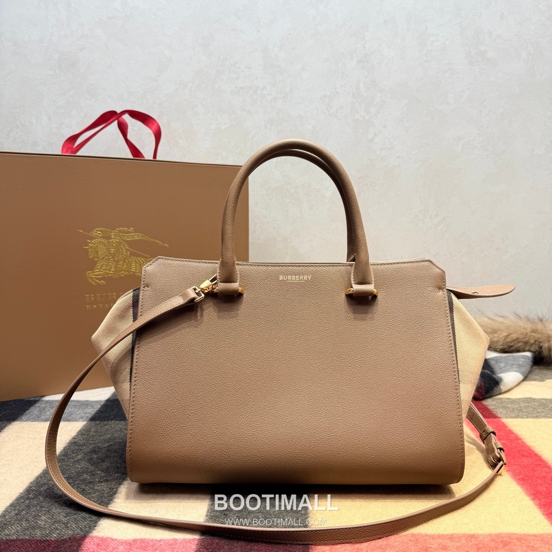 Burberry Classic Check Canvas 473170 Cotton Calfskin Trim Beige Top Handle Bag 버버리 클래식 체크 캔버스 473170 코튼 카프스킨 트리밍 베이지 탑핸들백 32.5cm 1