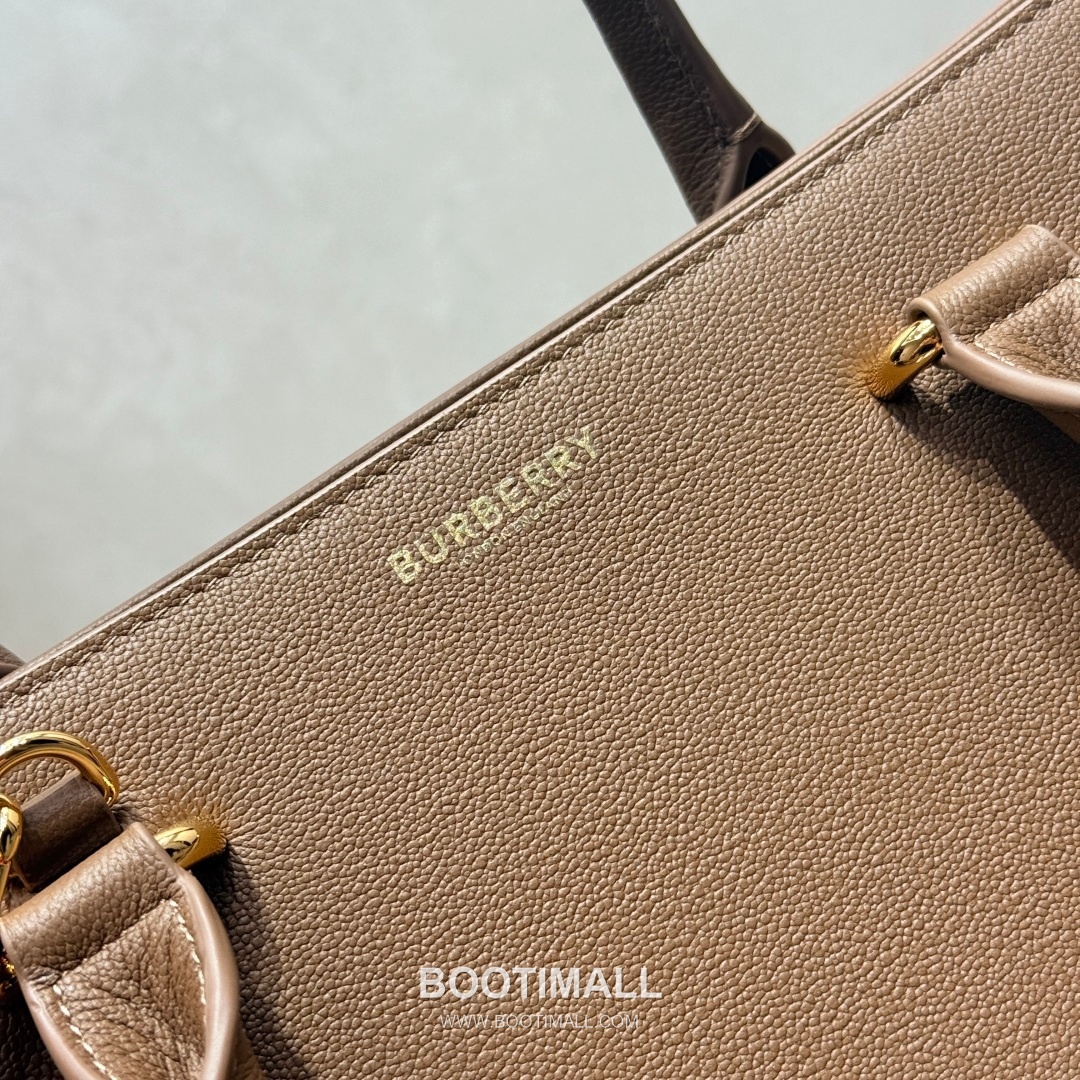 Burberry Classic Check Canvas 473170 Cotton Calfskin Trim Beige Top Handle Bag 버버리 클래식 체크 캔버스 473170 코튼 카프스킨 트리밍 베이지 탑핸들백 32.5cm 3