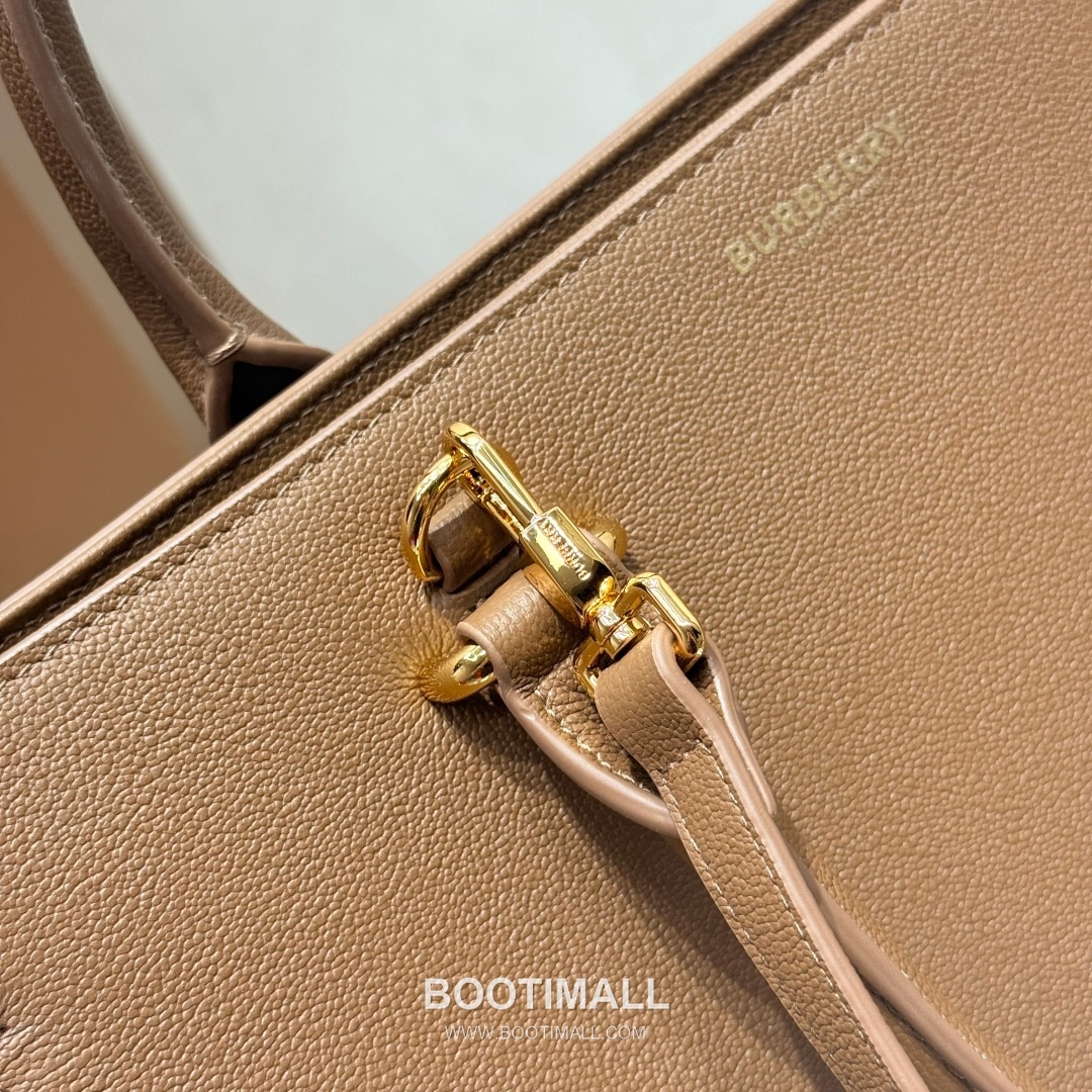 Burberry Classic Check Canvas 473170 Cotton Calfskin Trim Beige Top Handle Bag 버버리 클래식 체크 캔버스 473170 코튼 카프스킨 트리밍 베이지 탑핸들백 32.5cm 5