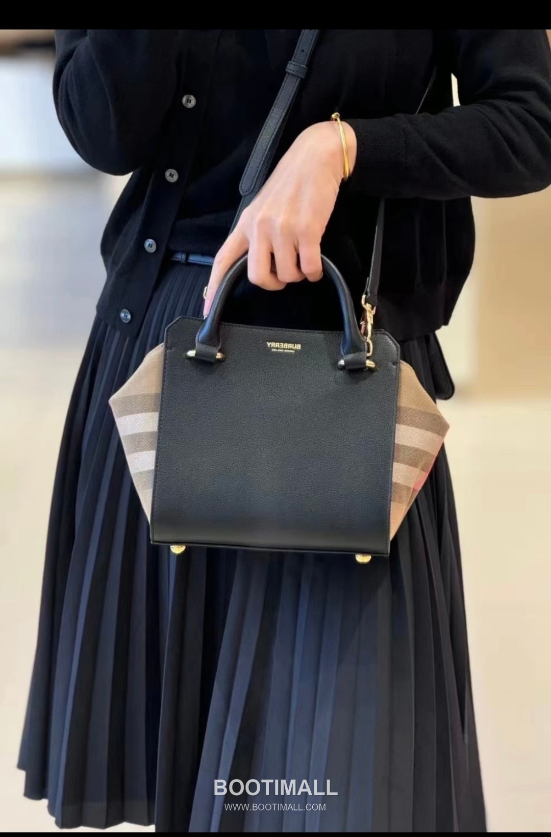 Burberry Classic Check Canvas 488163 Cotton Calfskin Trim Beige Top Handle Bag 버버리 클래식 체크 488163 코튼 캔버스 카프스킨 트리밍 베이지 탑핸들백 21cm 5