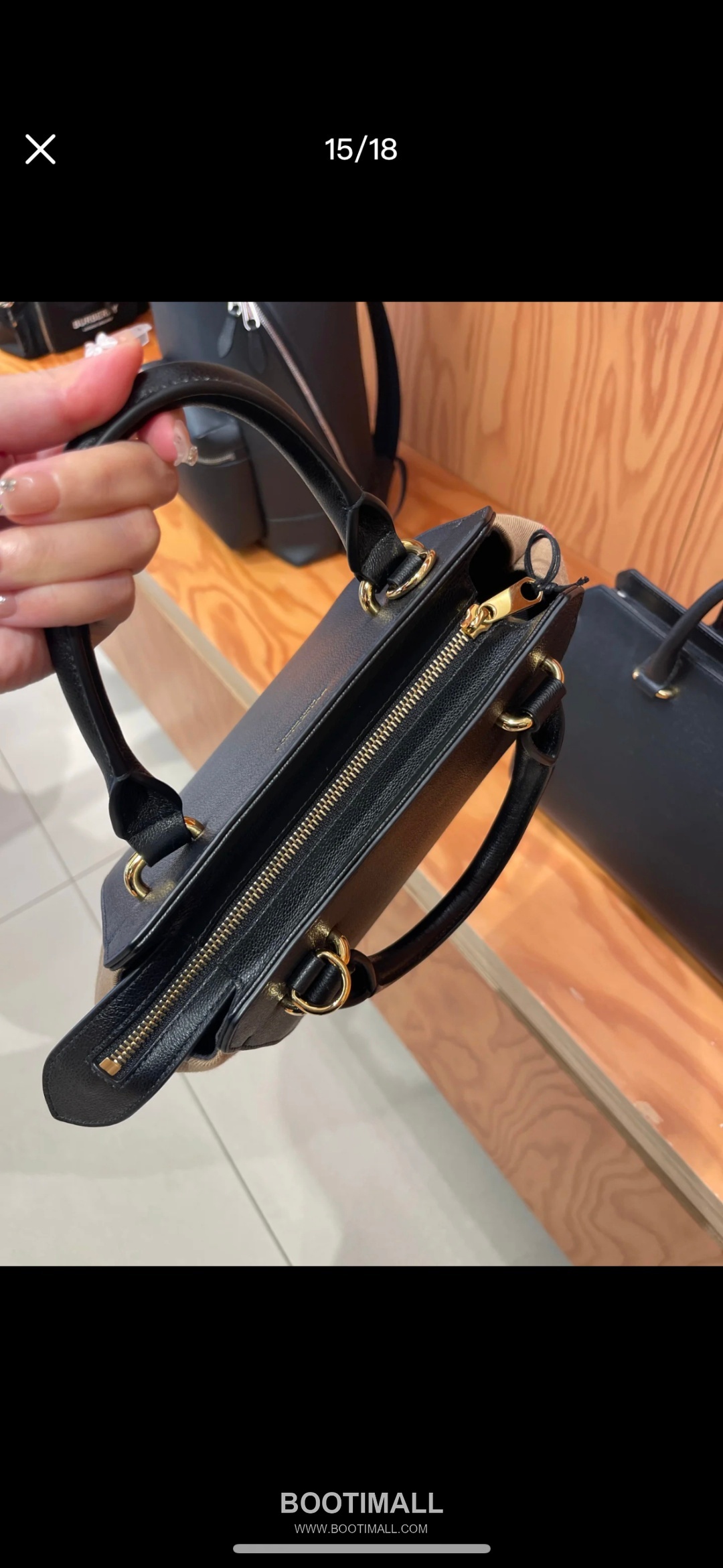 Burberry Classic Check Canvas 488163 Cotton Calfskin Trim Beige Top Handle Bag 버버리 클래식 체크 488163 코튼 캔버스 카프스킨 트리밍 베이지 탑핸들백 21cm 9