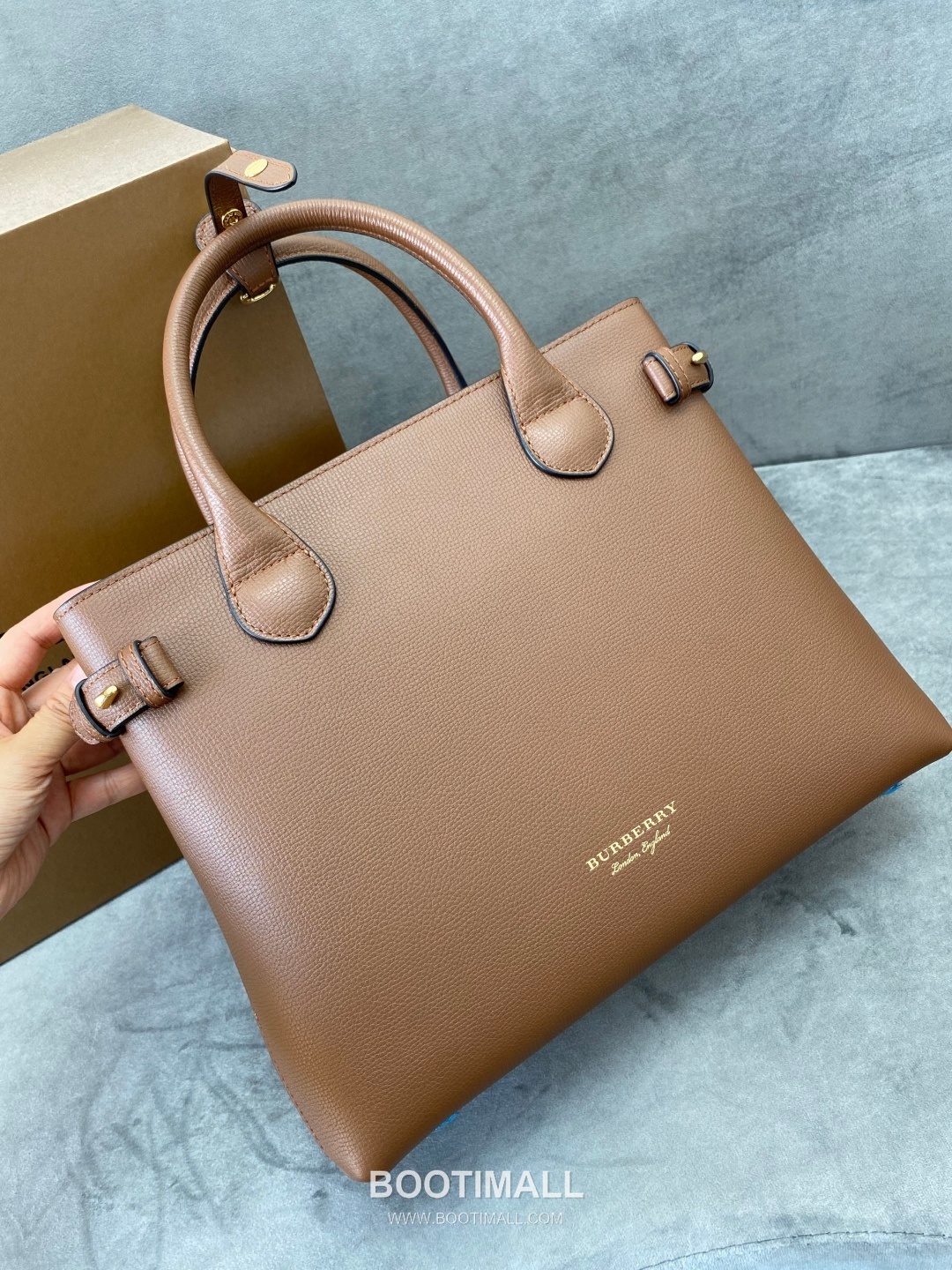 Burberry The Banner House Check Cotton Canvas, Grained Calfskin Tote Bag 버버리 더 배너 하우스 체크 코튼 캔버스, 그레인드 카프스킨 토트백 34cm 9