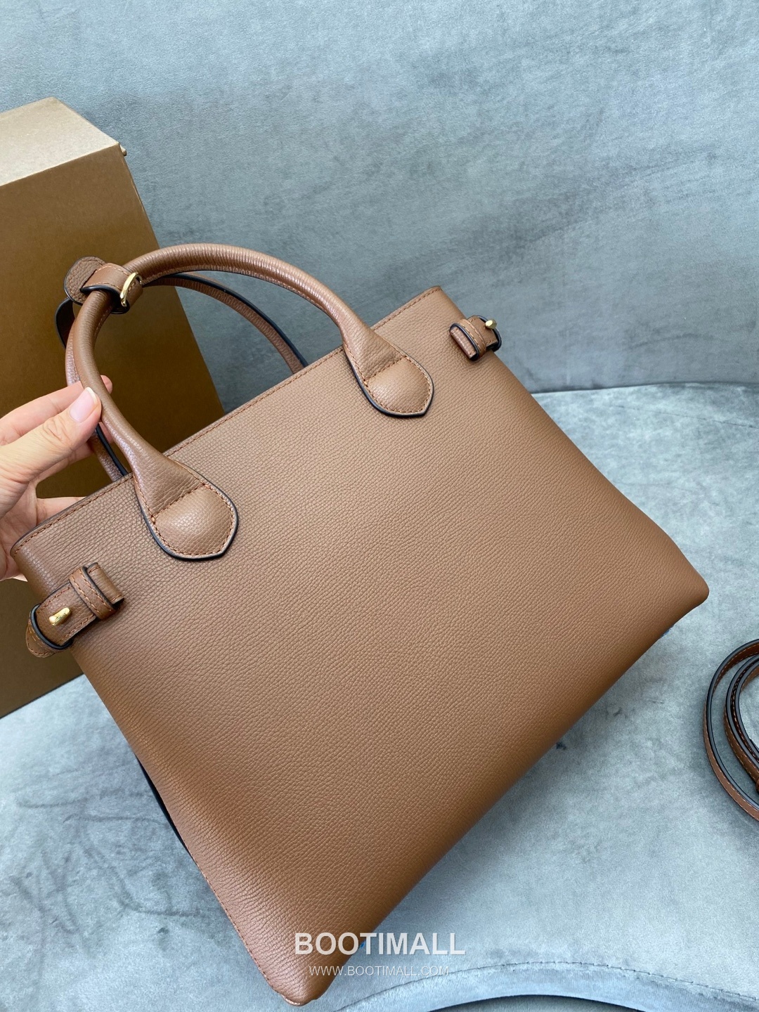 Burberry The Banner House Check Cotton Canvas, Grained Calfskin Tote Bag 버버리 더 배너 하우스 체크 코튼 캔버스, 그레인드 카프스킨 토트백 34cm 16