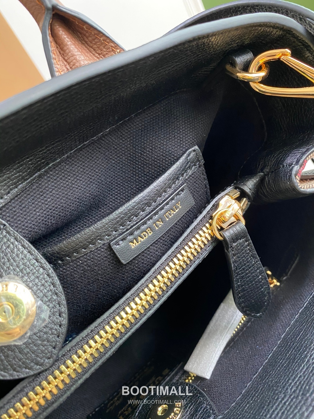 Burberry The Banner House Check Cotton Canvas, Grained Calfskin Tote Bag 버버리 더 배너 하우스 체크 코튼 캔버스, 그레인드 카프스킨 토트백 34cm 12