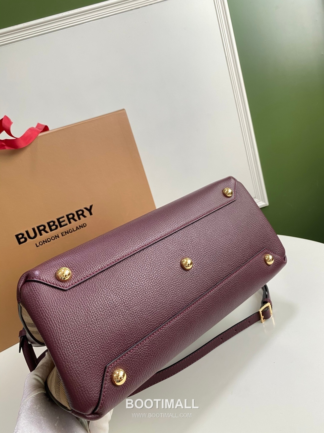 Burberry The Banner House Check Cotton Canvas, Grained Calfskin Tote Bag 버버리 더 배너 하우스 체크 코튼 캔버스, 그레인드 카프스킨 토트백 34cm 14
