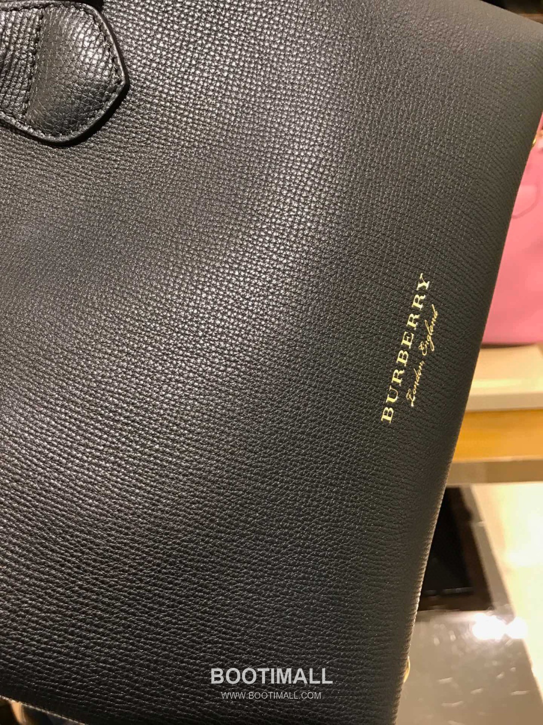 Burberry The Banner House Check Cotton Canvas, Grained Calfskin Tote Bag 버버리 더 배너 하우스 체크 코튼 캔버스, 그레인드 카프스킨 토트백 34cm 4