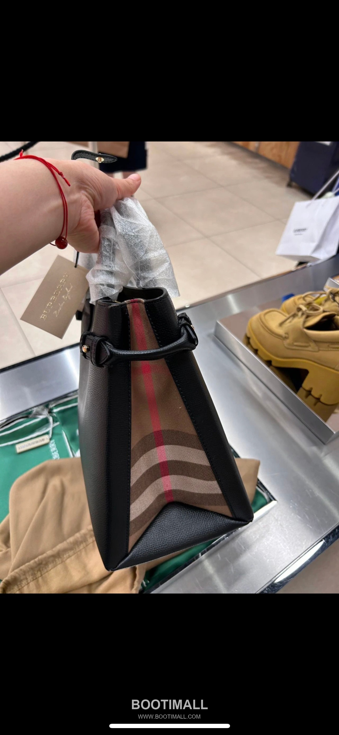 Burberry The Banner House Check Cotton Canvas, Grained Calfskin Tote Bag 버버리 더 배너 하우스 체크 코튼 캔버스, 그레인드 카프스킨 토트백 34cm 6