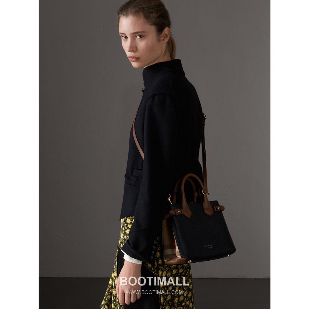 Burberry Banner 713163 Top Handle Bag 버버리 배너 713163 탑핸들백 26cm 2