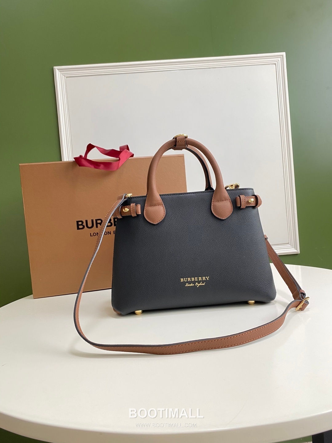 Burberry Banner 713163 Top Handle Bag 버버리 배너 713163 탑핸들백 26cm 10