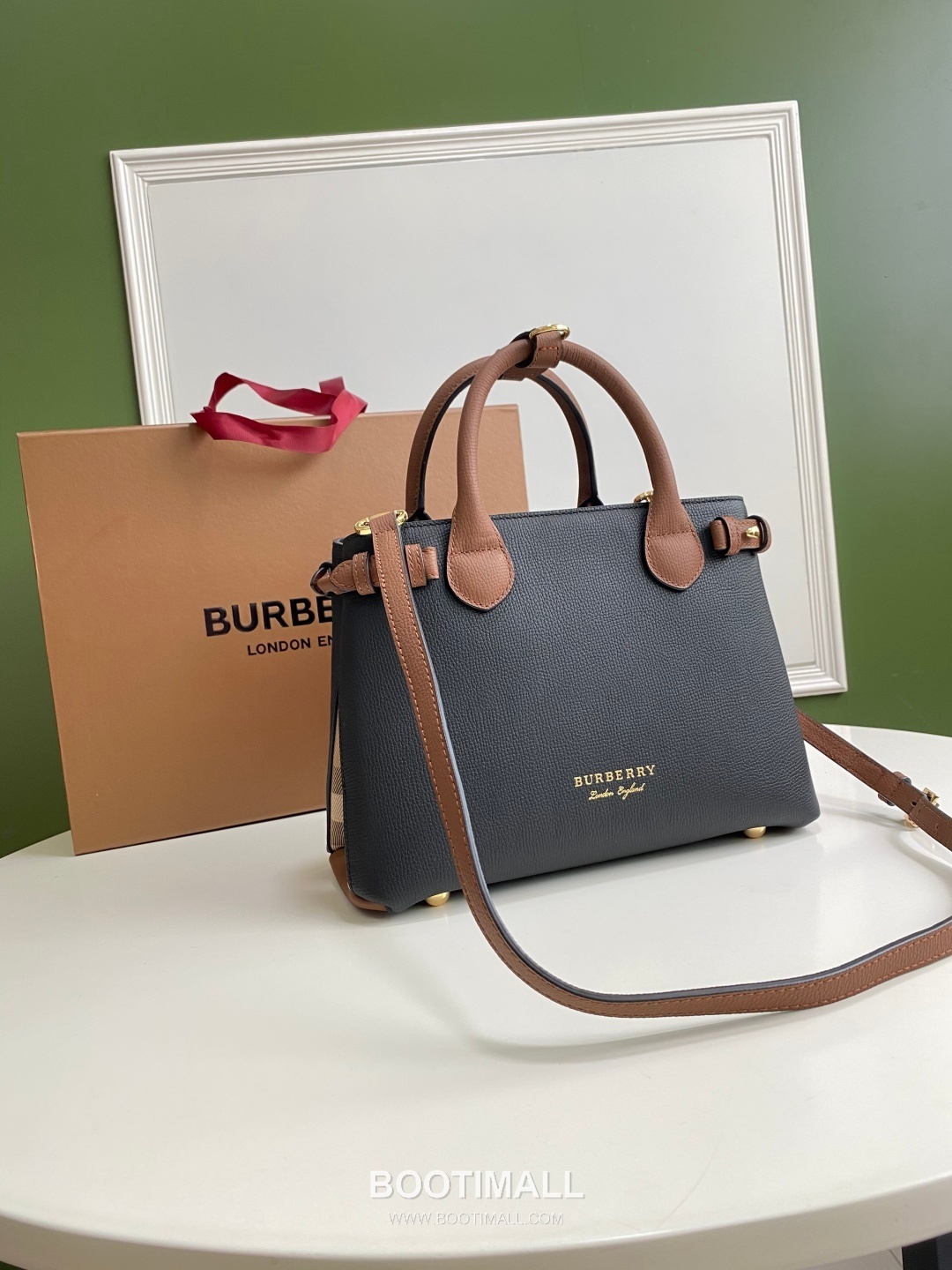 Burberry Banner 713163 Top Handle Bag 버버리 배너 713163 탑핸들백 26cm 11