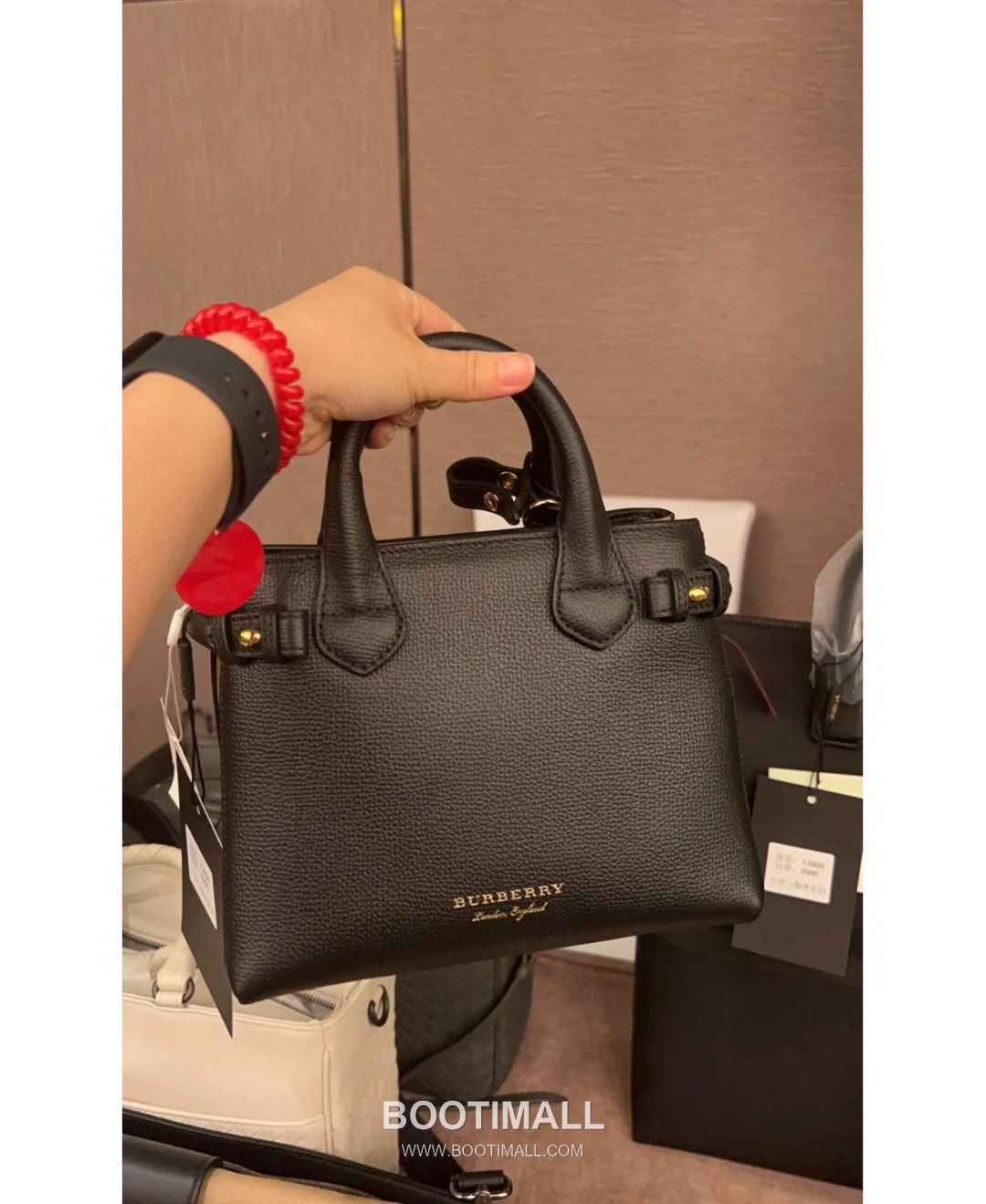 Burberry Banner Check Panel Calfskin Beige Top Handle Bag 버버리 배너 체크 패널 카프스킨 베이지 탑핸들백 26cm 3