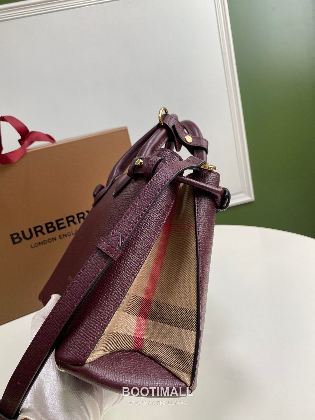Burberry Banner Check Panel Calfskin Beige Top Handle Bag 버버리 배너 체크 패널 카프스킨 베이지 탑핸들백 26cm 15