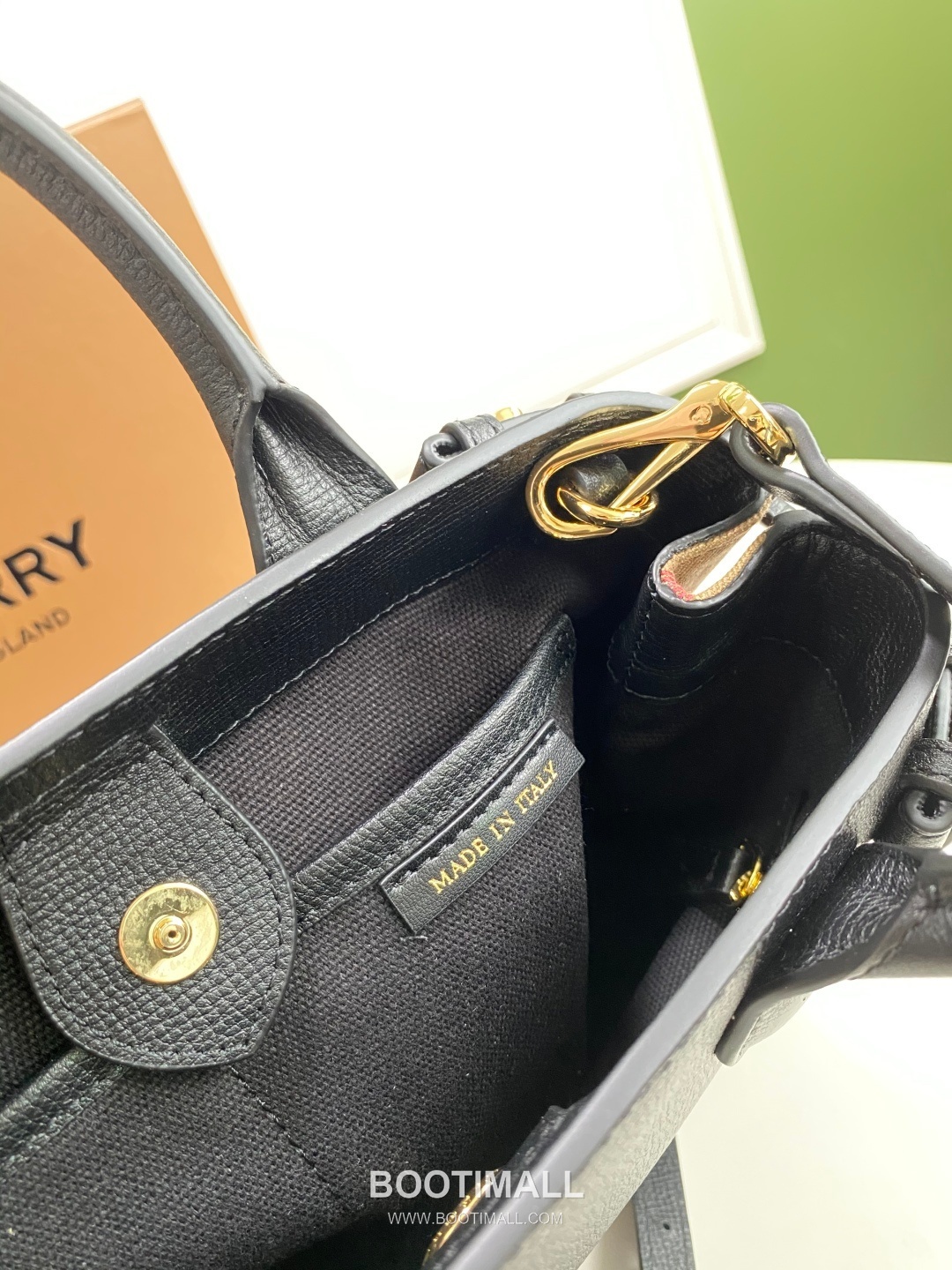 Burberry Banner 713163 Top Handle Bag 버버리 배너 713163 탑핸들백 26cm 13