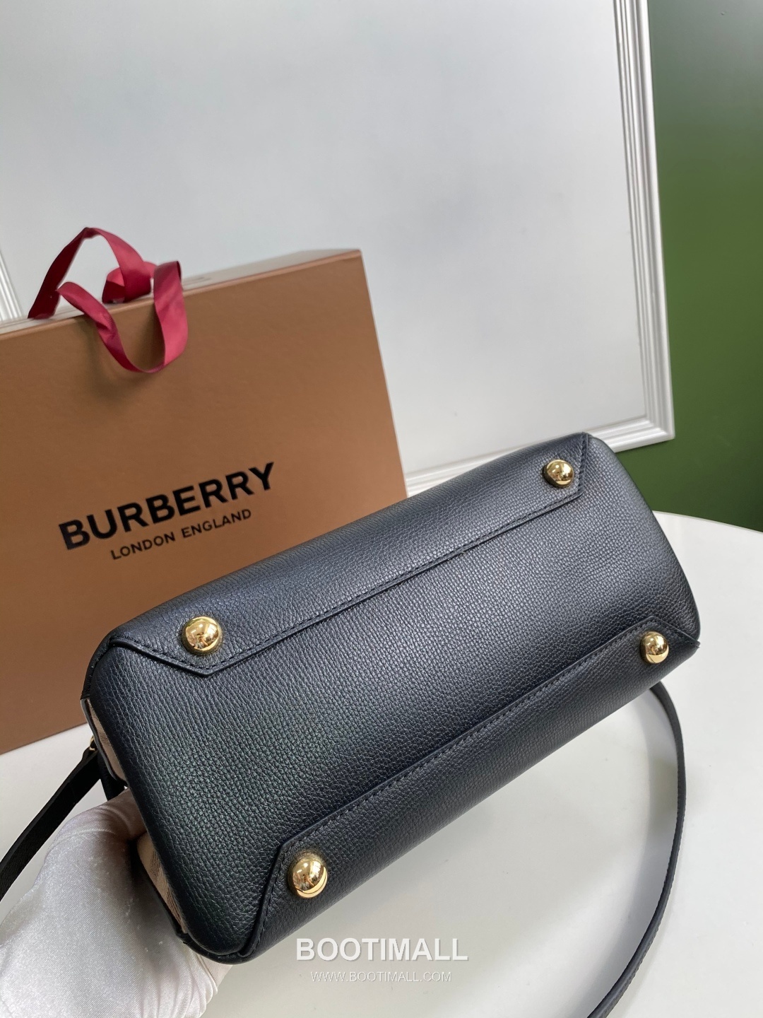 Burberry Banner 713163 Top Handle Bag 버버리 배너 713163 탑핸들백 26cm 15