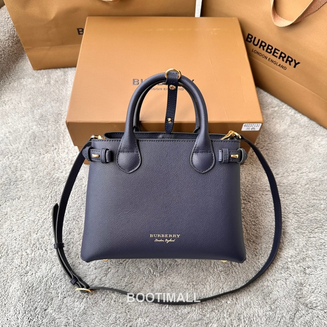 Burberry Banner House Check Grained Leather Navy Tote Bag 버버리 배너 하우스 체크 그레인드 레더 네이비 토트백 26cm 9