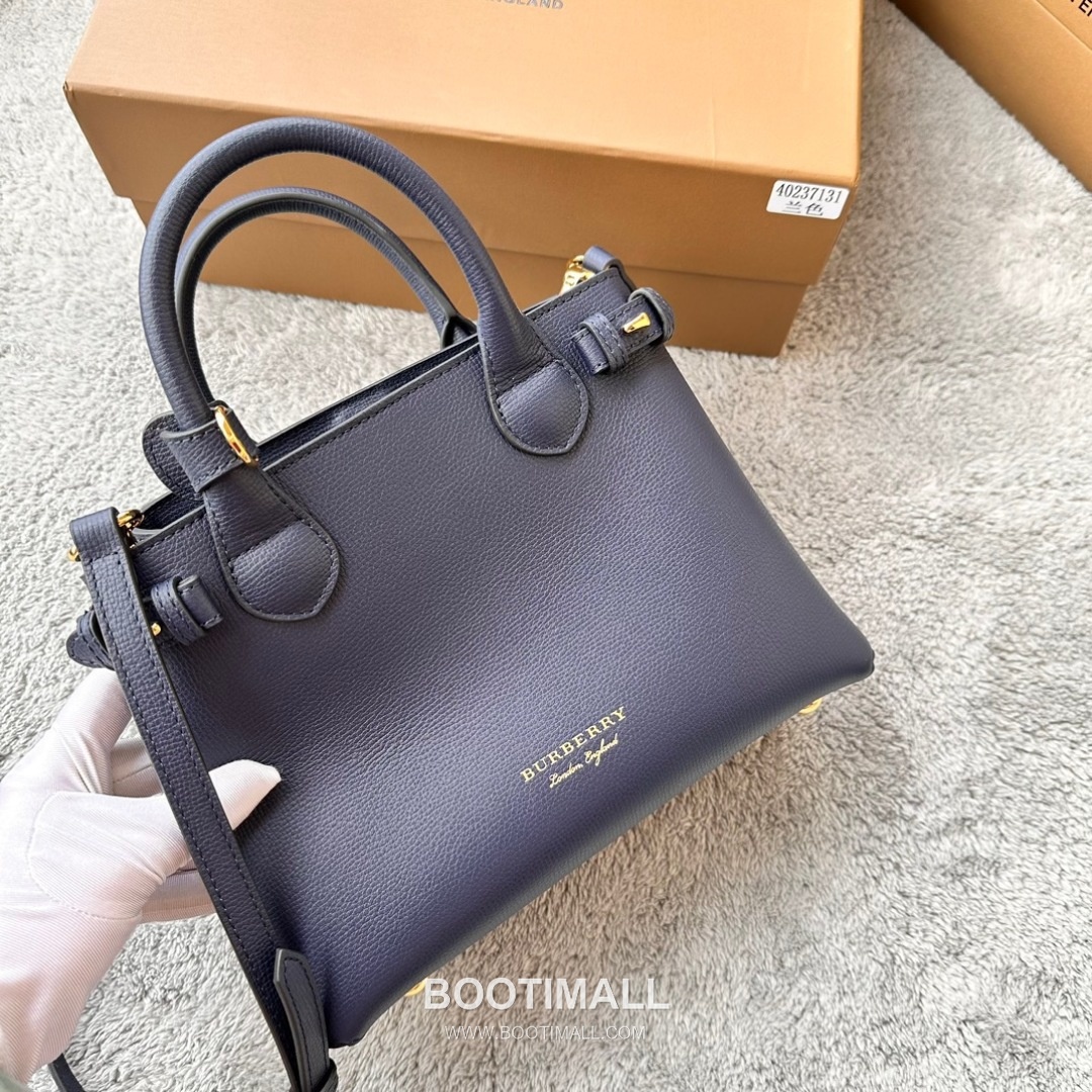 Burberry Banner House Check Grained Leather Navy Tote Bag 버버리 배너 하우스 체크 그레인드 레더 네이비 토트백 26cm 11