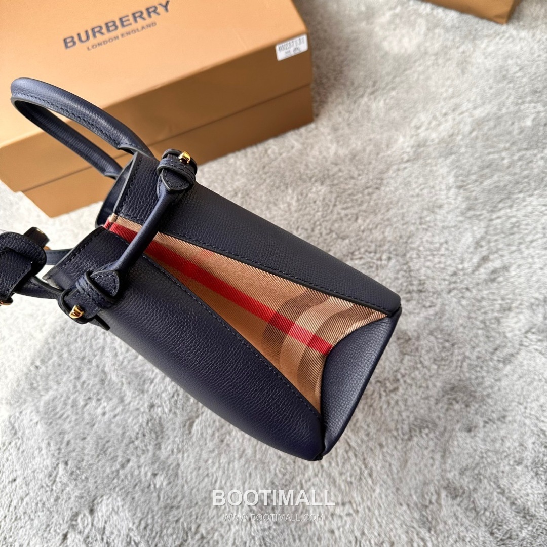 Burberry Banner House Check Grained Leather Navy Tote Bag 버버리 배너 하우스 체크 그레인드 레더 네이비 토트백 26cm 13