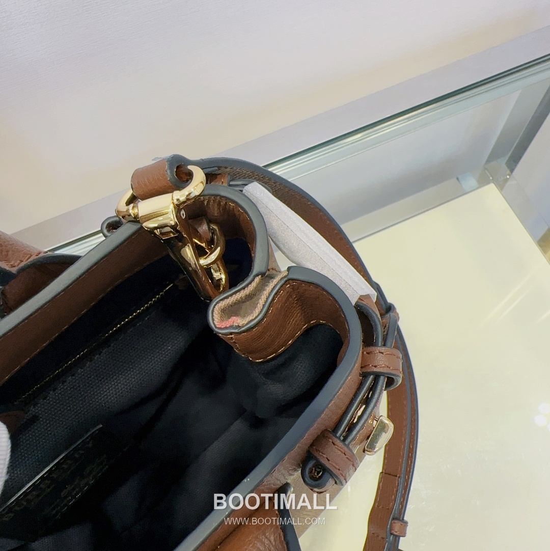 Burberry Banner 713163 Top Handle Bag 버버리 배너 713163 탑핸들백 26cm 16