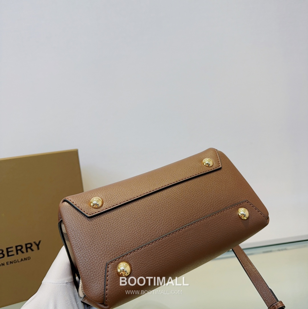 Burberry The Banner House Check Cotton Canvas Beige Top Handle Bag 버버리 더 배너 하우스 체크 코튼 캔버스 베이지 탑핸들백 22cm 6