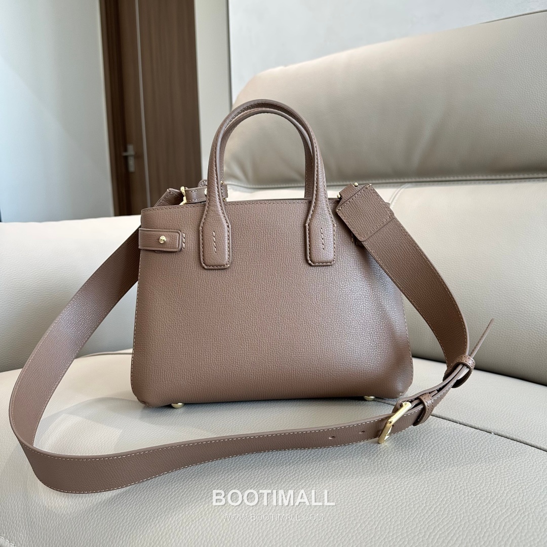 Burberry Banner Vintage Check Grained Cowhide Beige Tote Bag 버버리 배너 빈티지 체크 557163 그레인드 소가죽 베이지 토트백 26cm 3