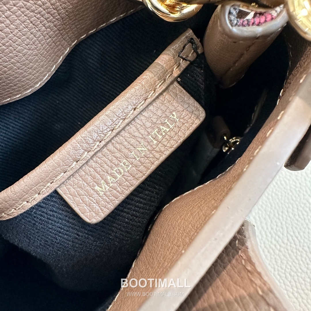 Burberry Banner Vintage Check Grained Cowhide Beige Tote Bag 버버리 배너 빈티지 체크 557163 그레인드 소가죽 베이지 토트백 26cm 8