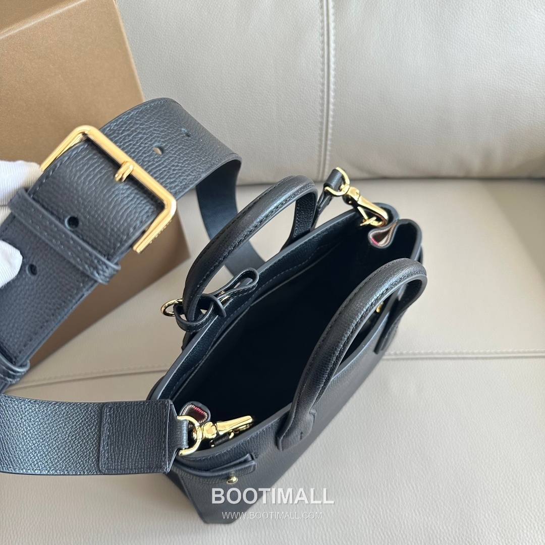 Burberry Banner Vintage Check Grained Cowhide Beige Tote Bag 버버리 배너 빈티지 체크 557163 그레인드 소가죽 베이지 토트백 26cm 6