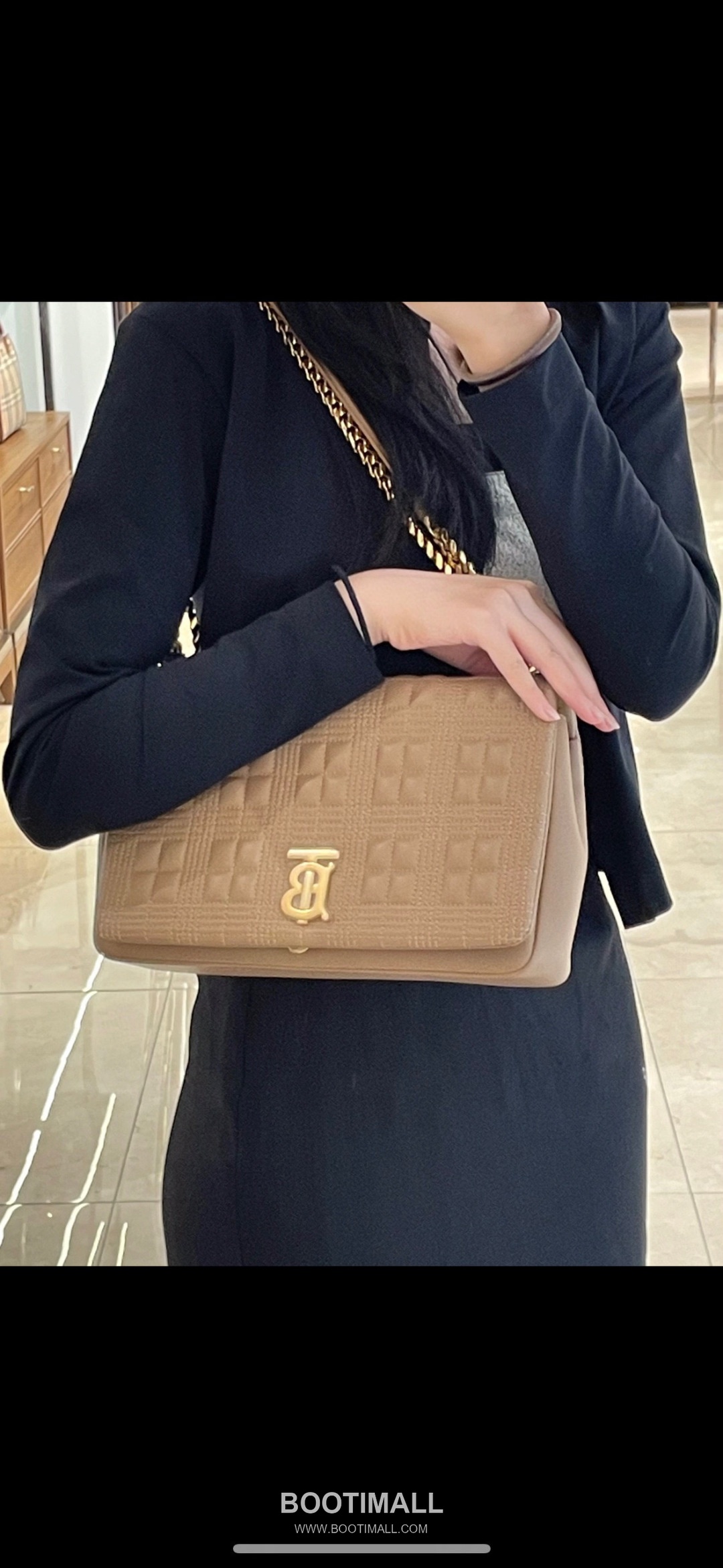 Burberry Lola Quilted Italian-Tanned Lambskin Chain Shoulder Bag 버버리 롤라 퀼팅 이탈리아 태닝 램스킨 체인 숄더백 28cm 7