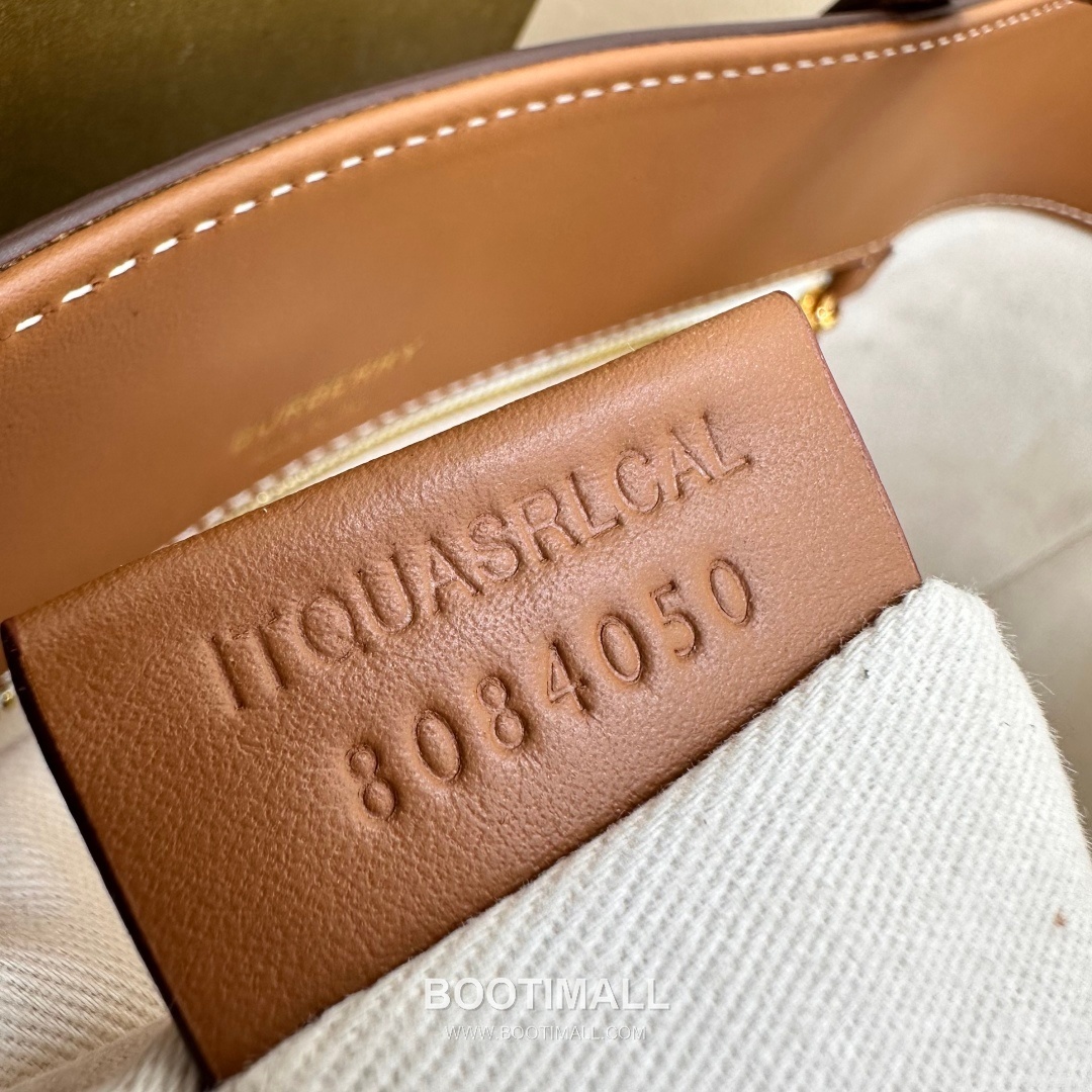 Burberry London 336160 Beige Tote Bag 버버리 런던 336160 베이지 토트백 36cm 17