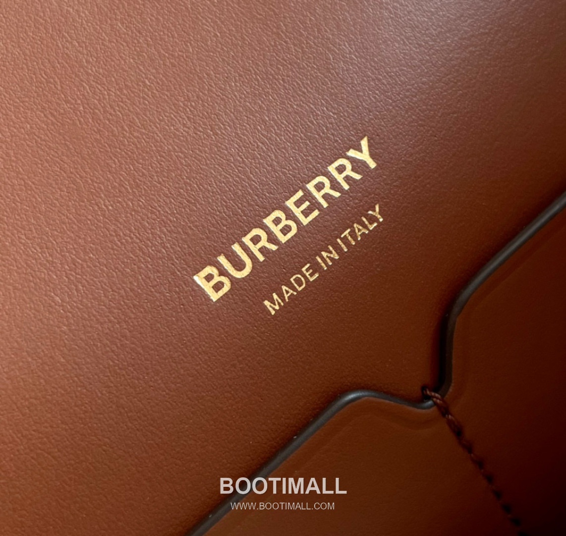 Burberry Society Logo Print Cotton Canvas Beige Tote Bag 버버리 소사이어티 로고 프린트 코튼 캔버스 베이지 토트백 38cm 18