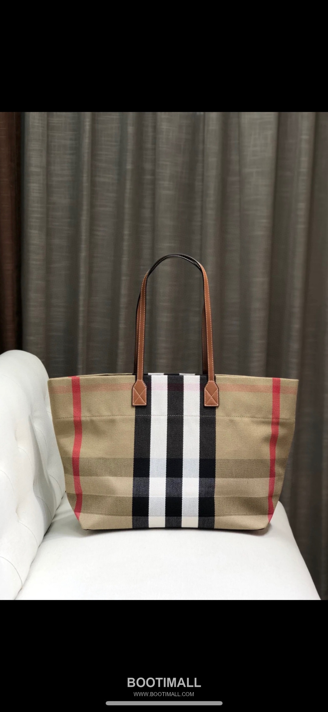 Burberry Classic Check Tote Bag 버버리 클래식 체크 토트백 35.5cm 18