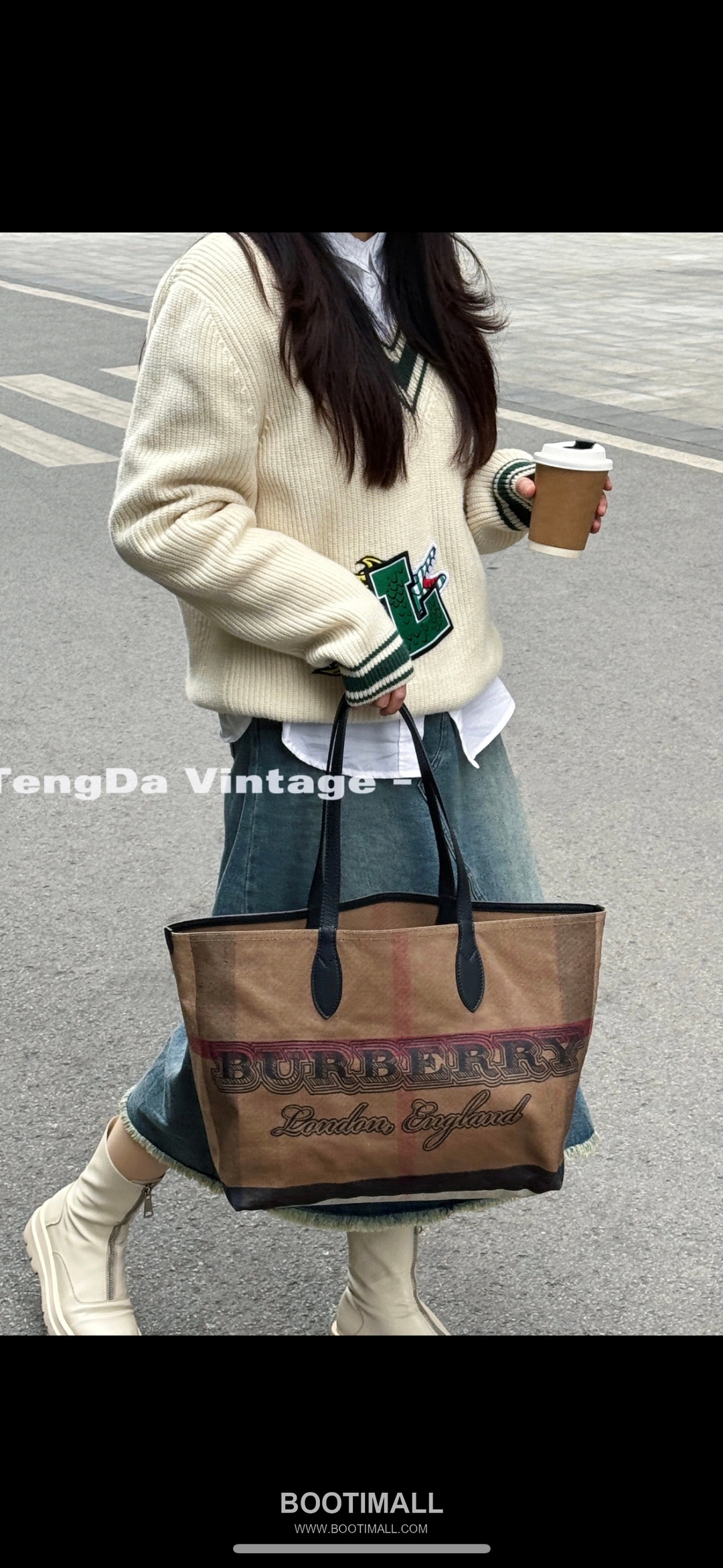 Burberry Graffiti Check Reversible Coated Canvas Beige Tote Bag 버버리 그래피티 체크 리버서블 코팅 캔버스 베이지 토트백 54cm 5