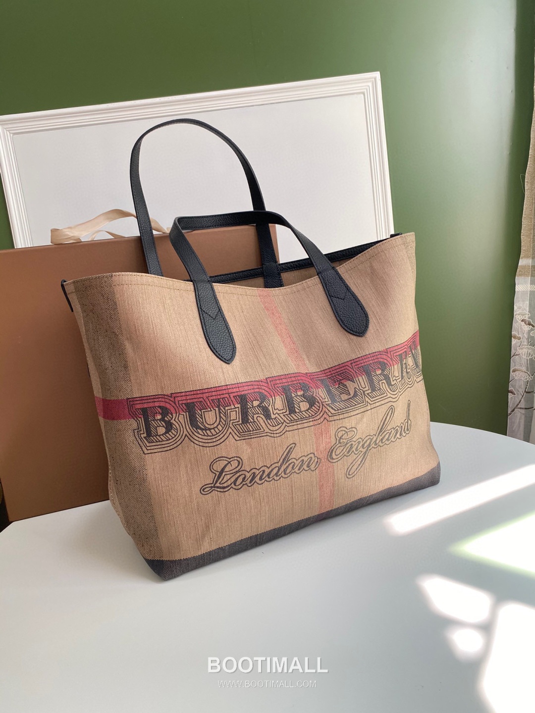Burberry Graffiti Check Reversible Coated Canvas Beige Tote Bag 버버리 그래피티 체크 리버서블 코팅 캔버스 베이지 토트백 54cm 11
