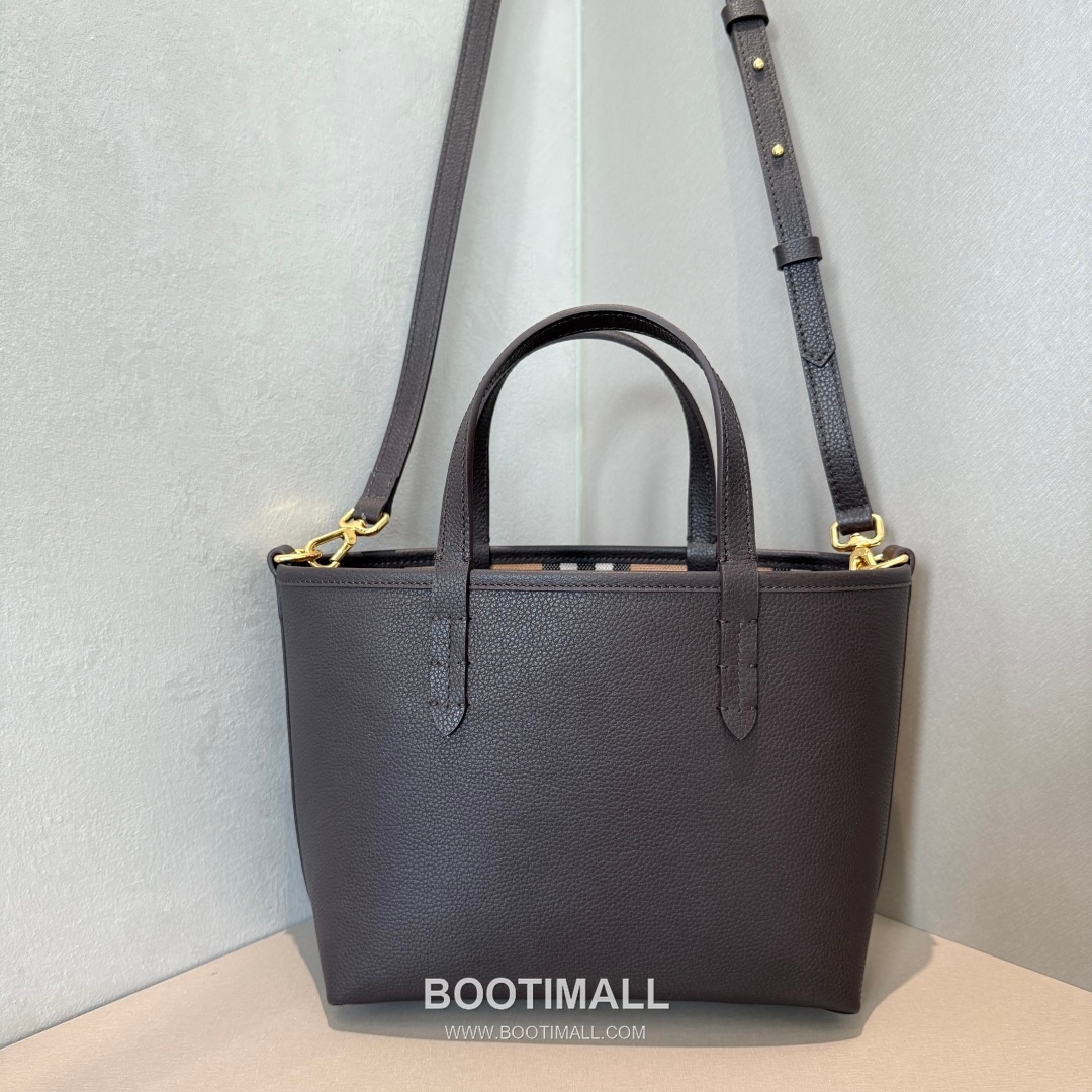 Burberry Reversible Mini Tote Grained Calfskin Bag 버버리 리버서블 미니 토트 그레인드 카프스킨 6
