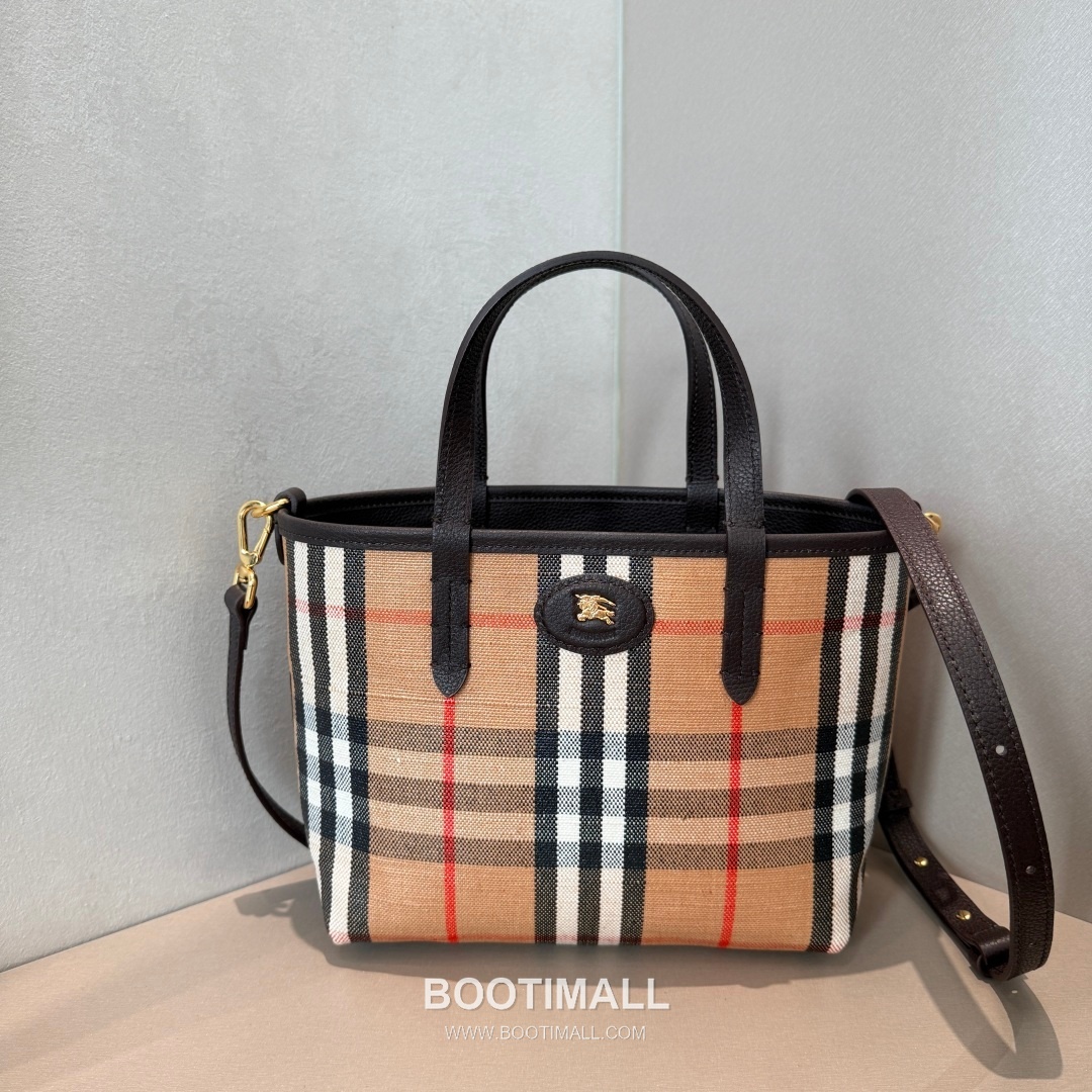 Burberry Reversible Mini Tote Grained Calfskin Bag 버버리 리버서블 미니 토트 그레인드 카프스킨 7