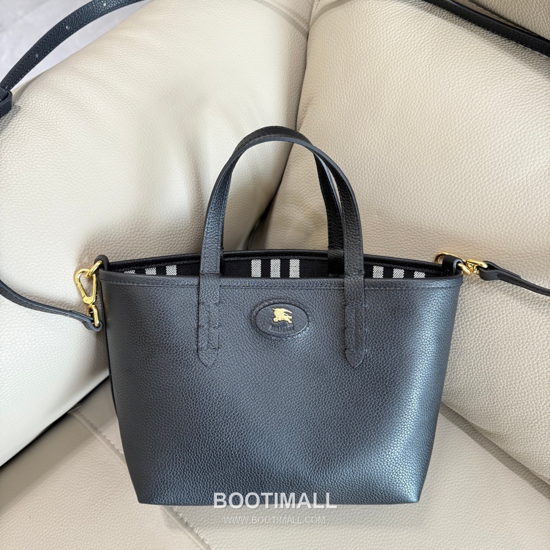 Burberry Bloomsbury Reversible Mini Tote Grained Calfskin Sand Bag 버버리 블룸즈버리 리버서블 미니 토트 그레인드 카프스킨 샌드 22cm 12