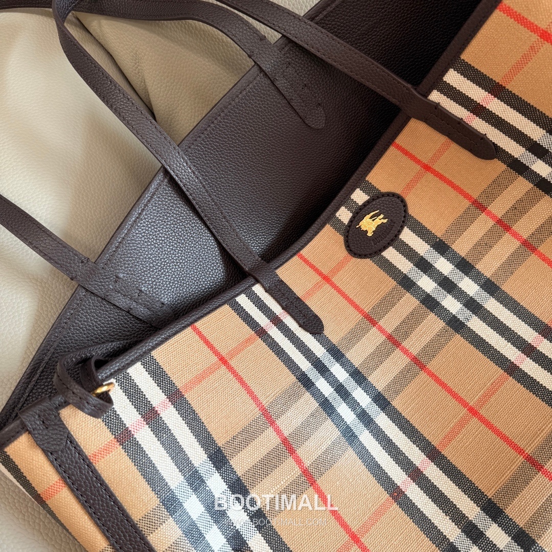 Burberry Bloomsbury Reversible Check Tote Grained Calfskin Sand Bag 버버리 블룸즈버리 리버서블 체크 토트 그레인드 카프스킨 샌드 37.5cm 10