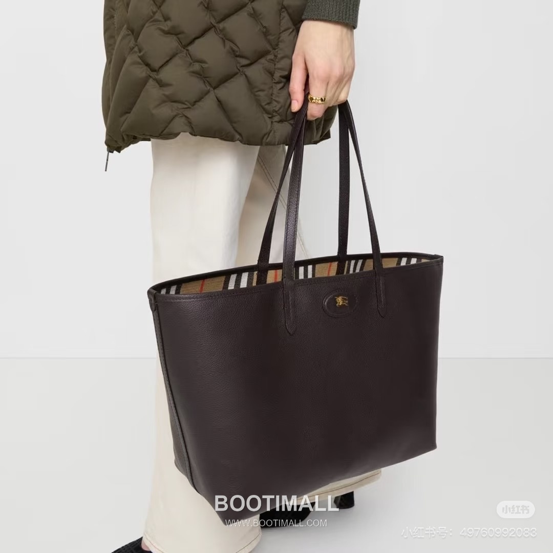 Burberry Bloomsbury Reversible Check Tote Grained Calfskin Sand Bag 버버리 블룸즈버리 리버서블 체크 토트 그레인드 카프스킨 샌드 37.5cm 16