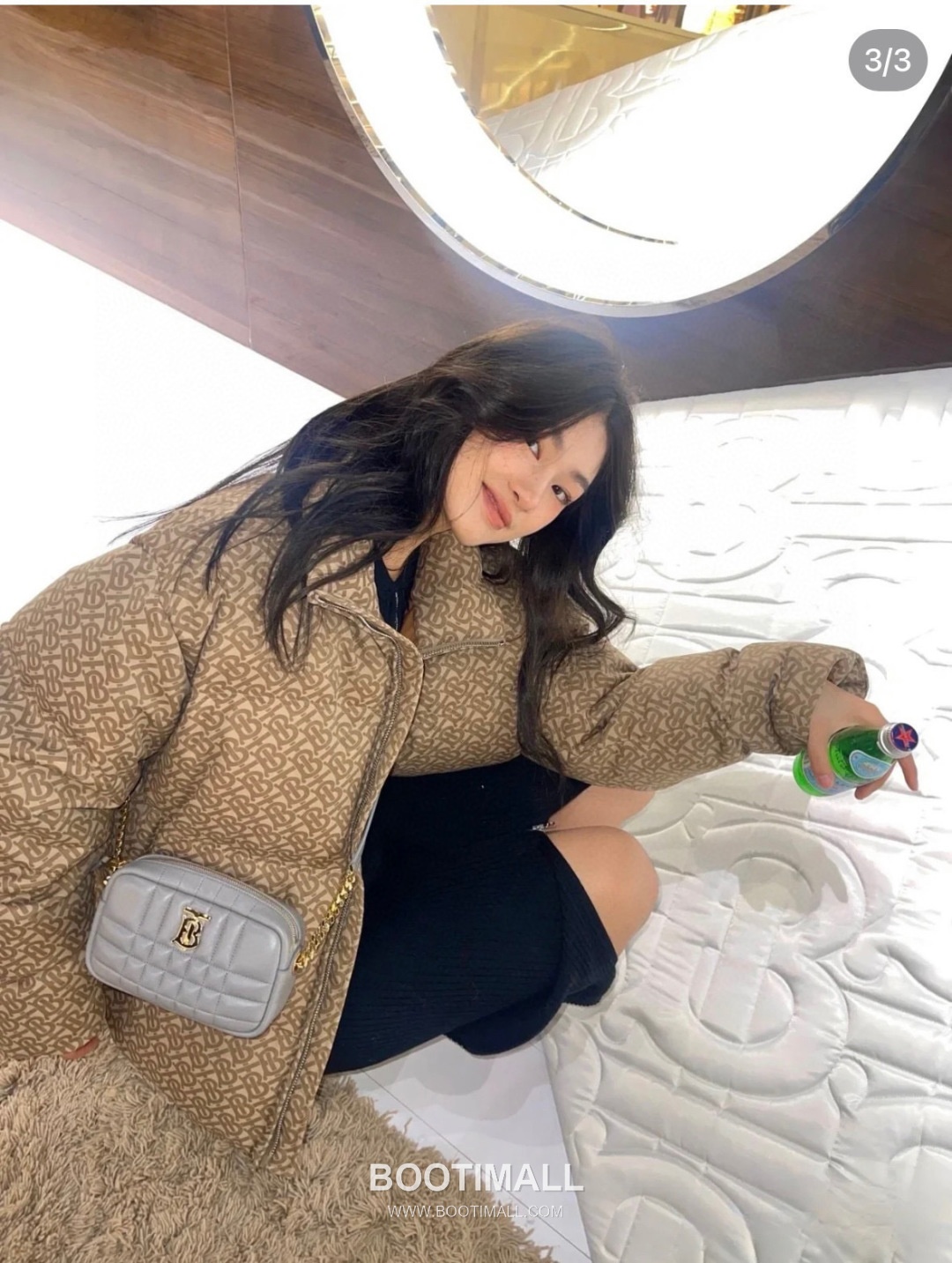 Burberry Lola Quilted Camera Italian-Tanned Lambskin Crossbody Bag 버버리 롤라 퀼팅 카메라 이탈리아 태닝 램스킨 크로스백 19cm 5