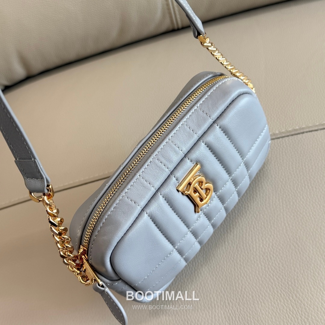 Burberry Lola Quilted Camera Italian-Tanned Lambskin Crossbody Bag 버버리 롤라 퀼팅 카메라 이탈리아 태닝 램스킨 크로스백 19cm 11