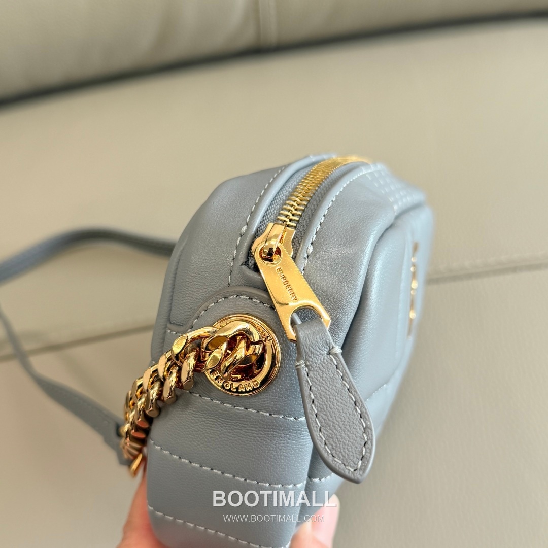 Burberry Lola Quilted Camera Italian-Tanned Lambskin Crossbody Bag 버버리 롤라 퀼팅 카메라 이탈리아 태닝 램스킨 크로스백 19cm 14