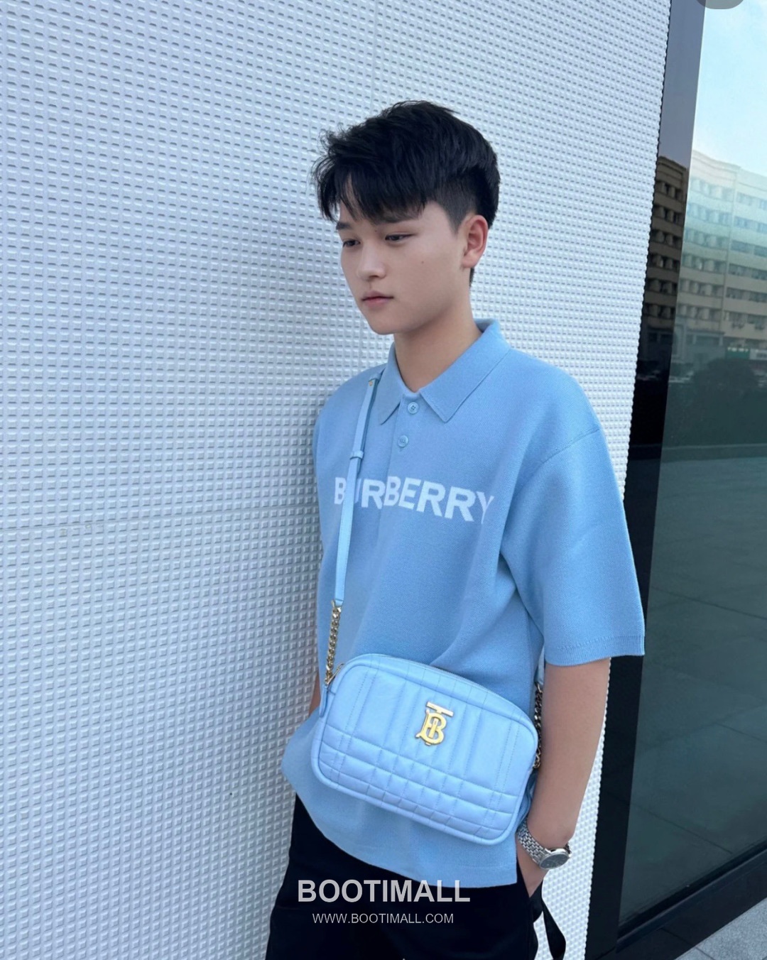 Burberry Lola Quilted Camera Italian-Tanned Lambskin Crossbody Bag 버버리 롤라 퀼티드 카메라 이탈리아 태닝 램스킨 크로스백 24cm 3