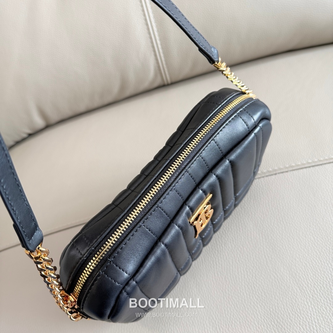 Burberry Lola Quilted Camera Italian-Tanned Lambskin Crossbody Bag 버버리 롤라 퀼티드 카메라 이탈리아 태닝 램스킨 크로스백 24cm 11