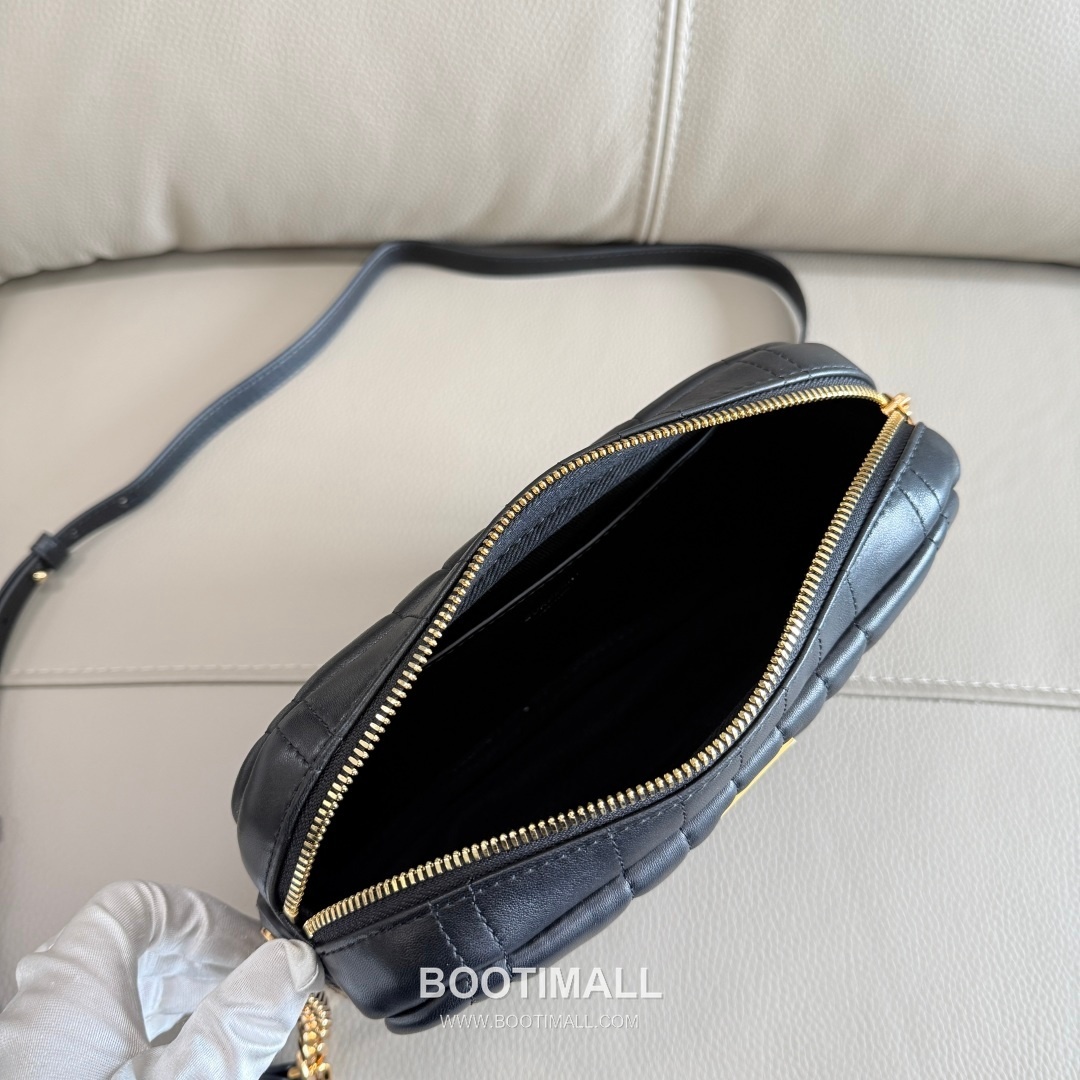 Burberry Lola Quilted Camera Italian-Tanned Lambskin Crossbody Bag 버버리 롤라 퀼티드 카메라 이탈리아 태닝 램스킨 크로스백 24cm 15