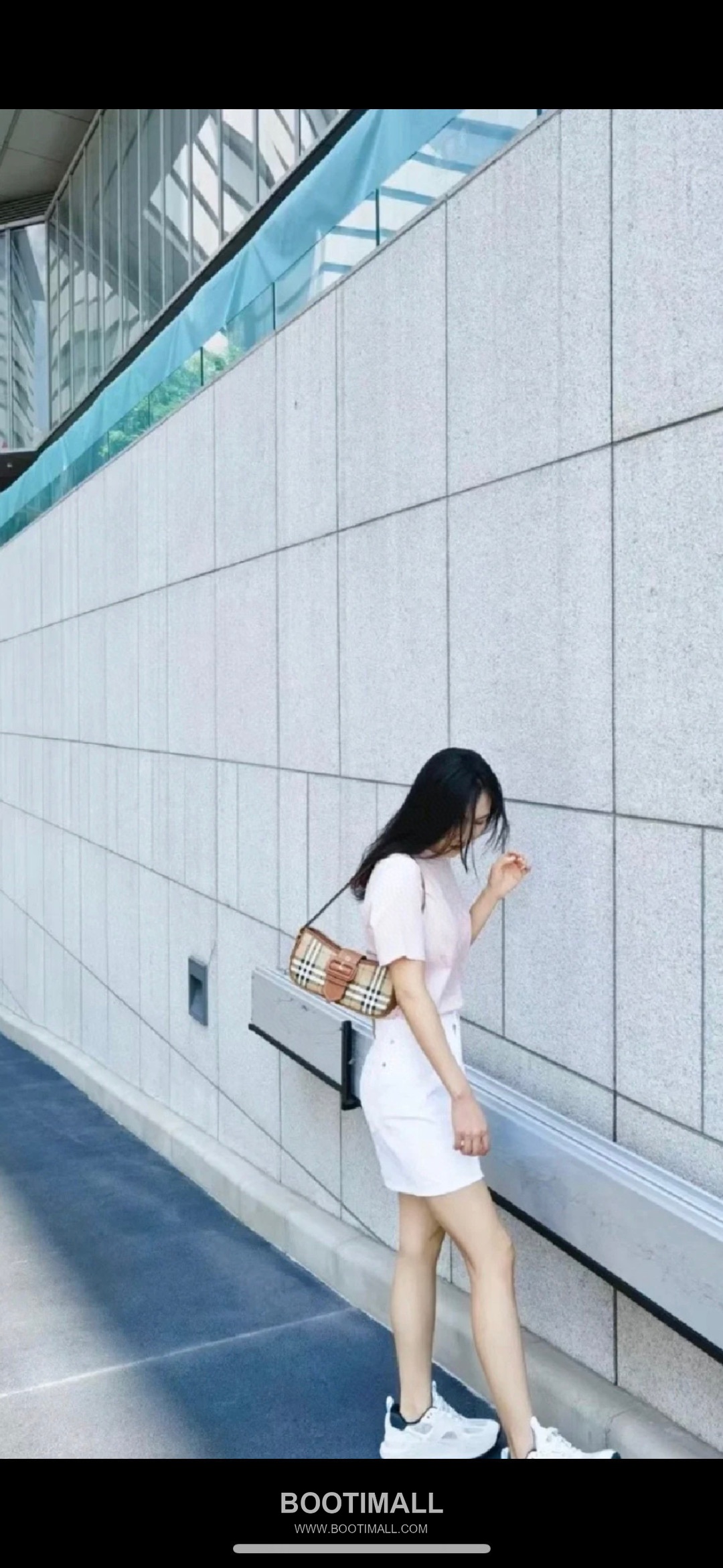 Burberry Check Buckle Strap Shoulder Bag 버버리 체크 버클 스트랩 숄더백 26cm 4