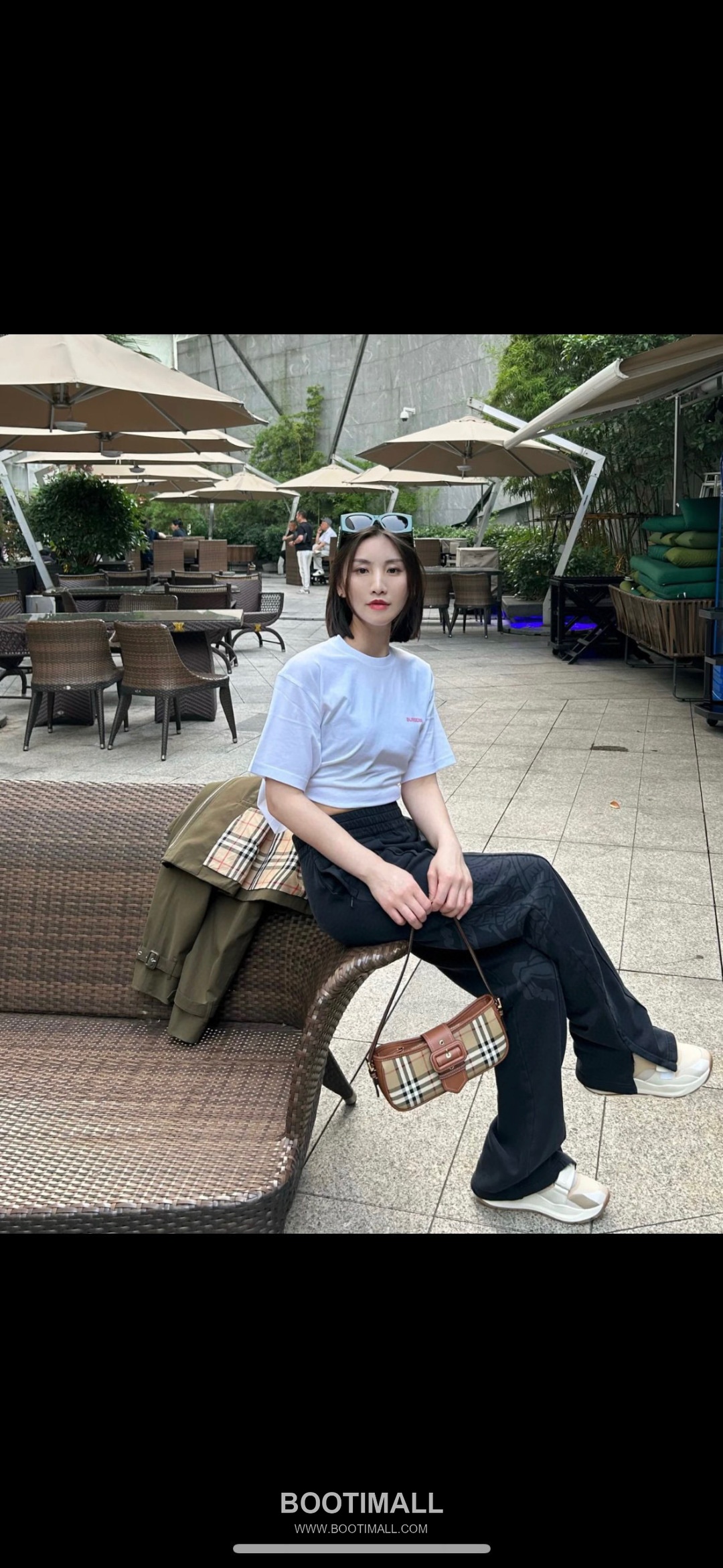 Burberry Check Buckle Strap Shoulder Bag 버버리 체크 버클 스트랩 숄더백 26cm 5