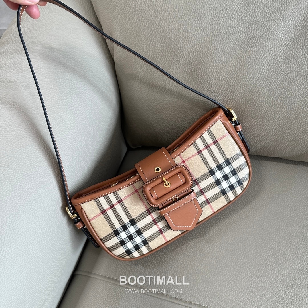 Burberry Check Buckle Strap Shoulder Bag 버버리 체크 버클 스트랩 숄더백 26cm 10
